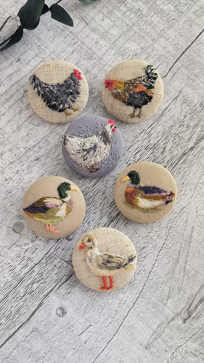 Брошь птица. 