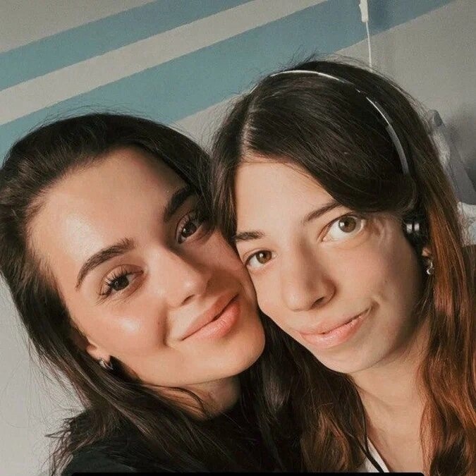 Мария и Аделина Сотникова