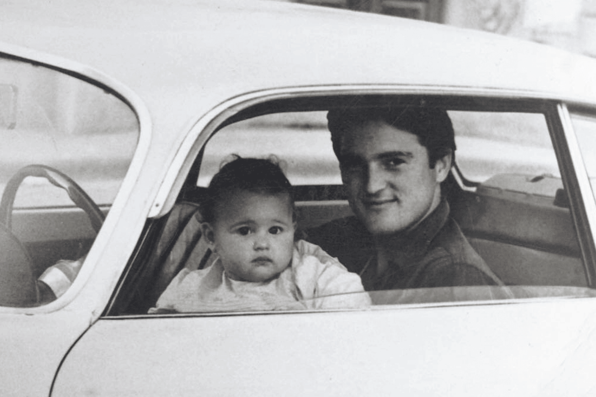Маленькая Моника с отцом Паскуале Беллуччи