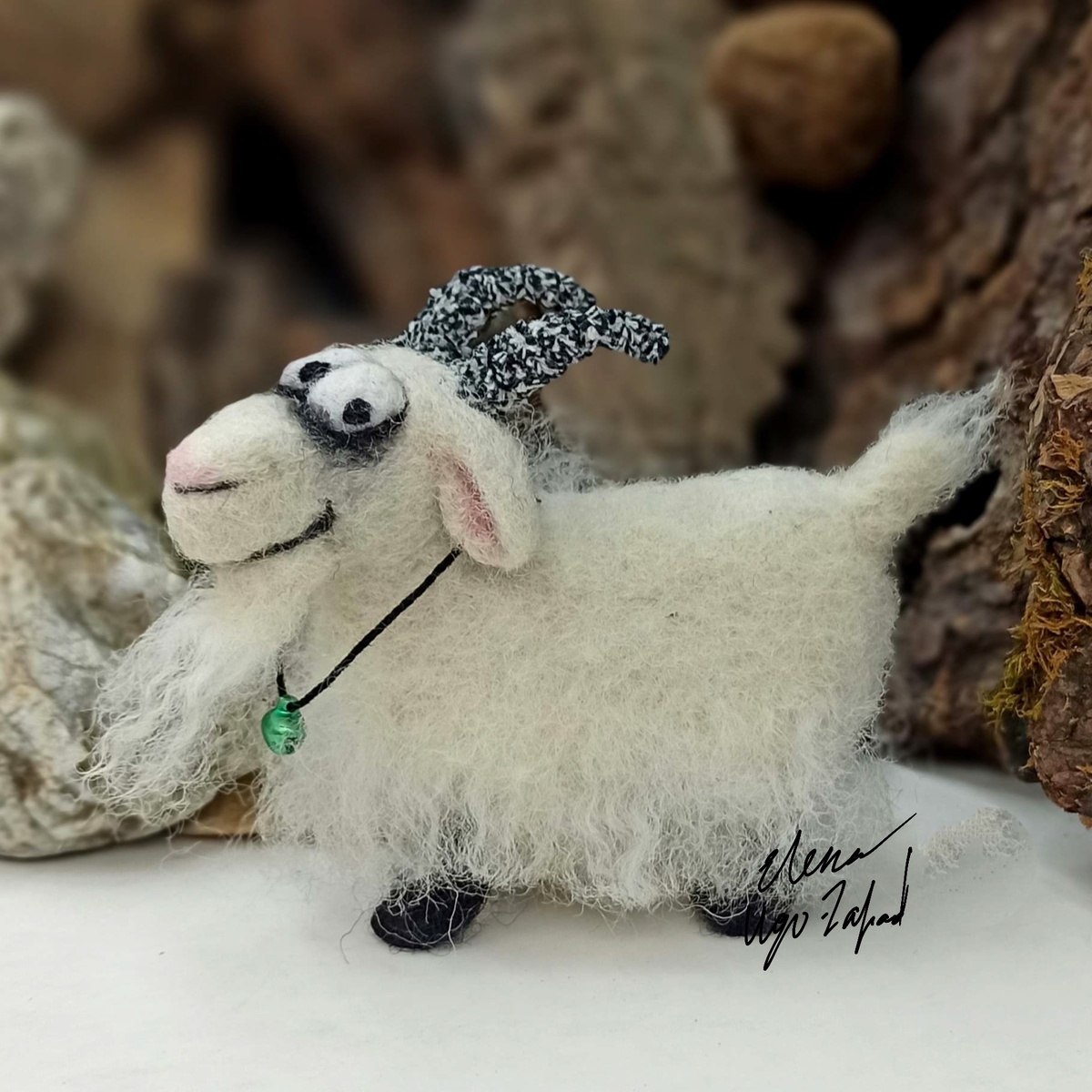 Козлик валяный