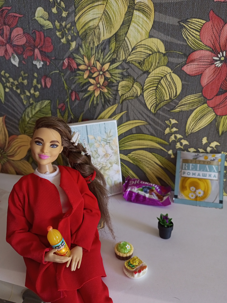 Виолетт и подарочки. 