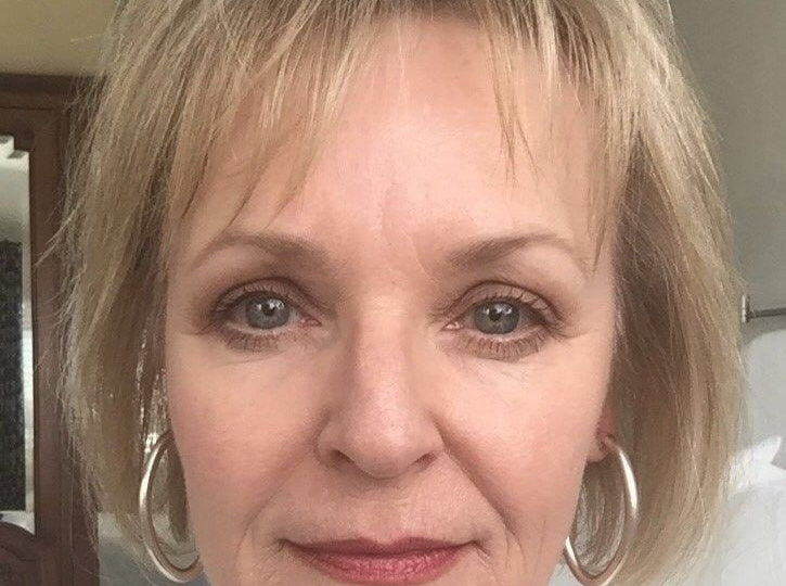 Можно ли восстановить сожжённые волосы? Советы для женщин 50+