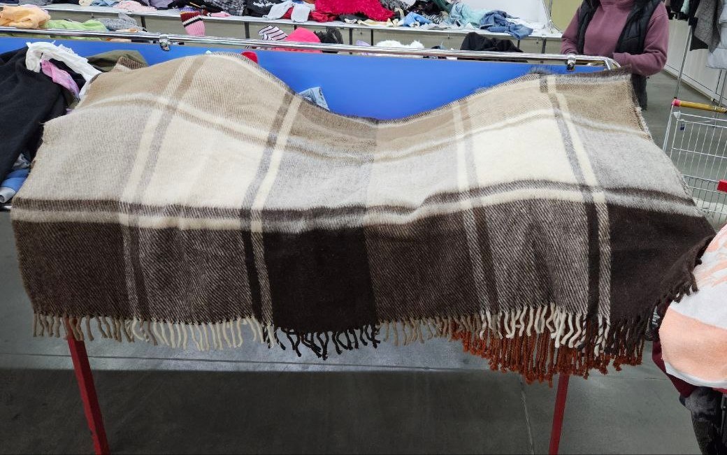 Покрывало. Шерсть. Купила участница стрима. 