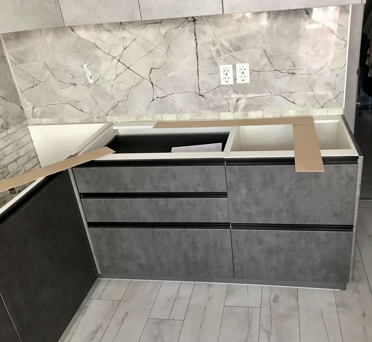 столешница из искусственного камня