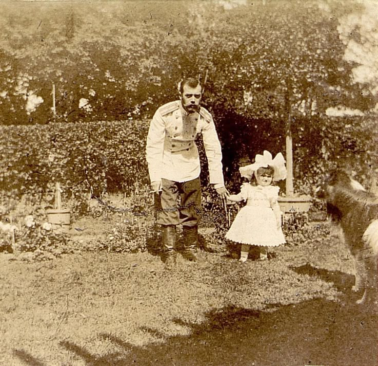 Император Николай II с великой княжной Ольгой. Фото из интернета