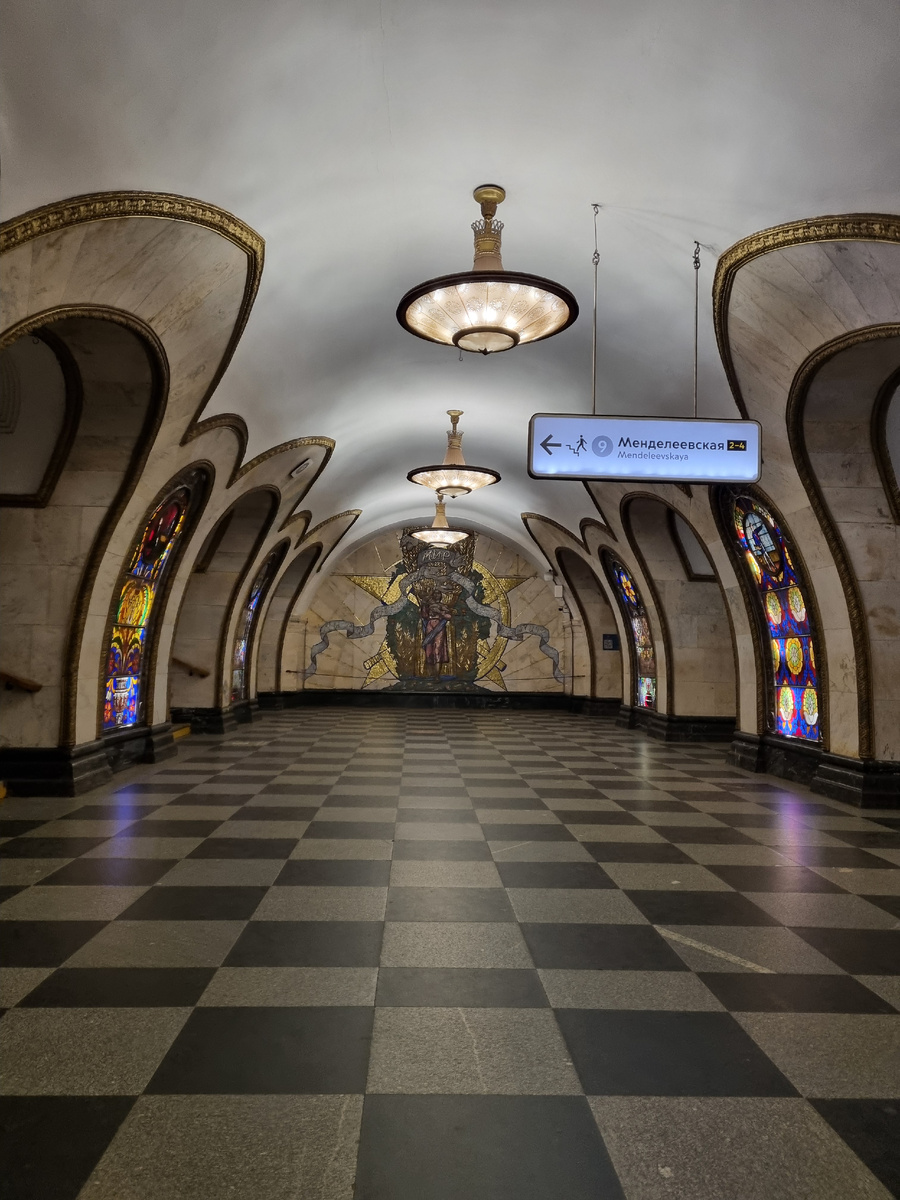 Станция метрополитена «Новослободская».  Фото автора статьи.