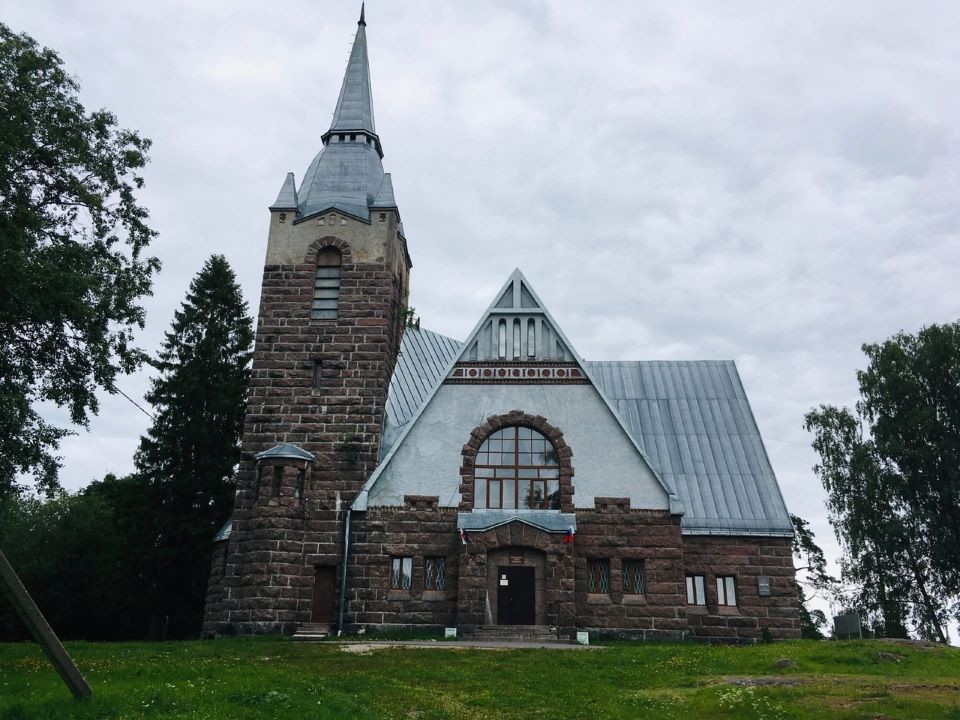 Ряйсяльская кирха в посёлке Мельниково Приозерского района. Фото с сайта https://gazetavyborg.ru/https://gazetavyborg.ru/