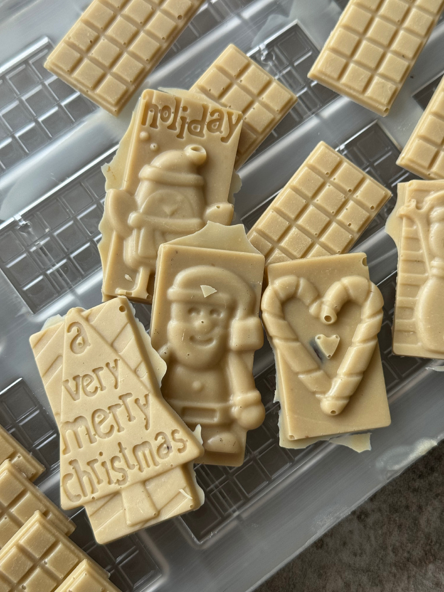 А вот с белым шоколадом и хранением уже сложнее. Об этом в другой раз