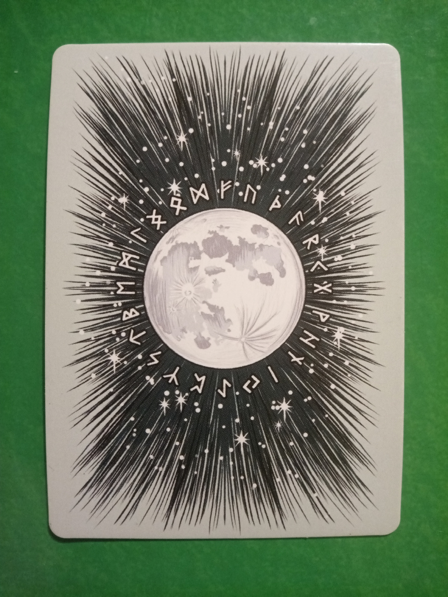 Рубашка карты-руны дня, колода «Фамильяры Ведьмы»