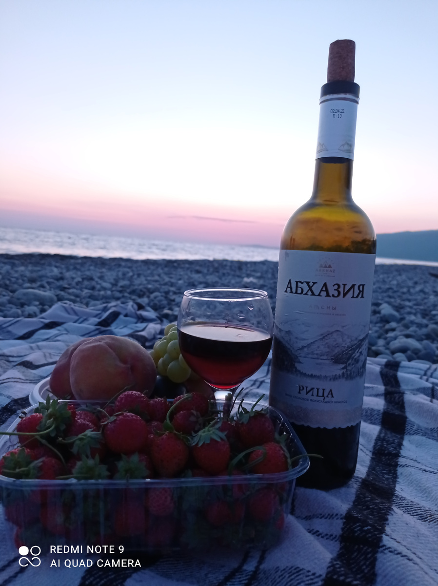 Смотрите на те города, которые хотите изучить или же на те которые вблизи имеют большое колличество достопримечательностей