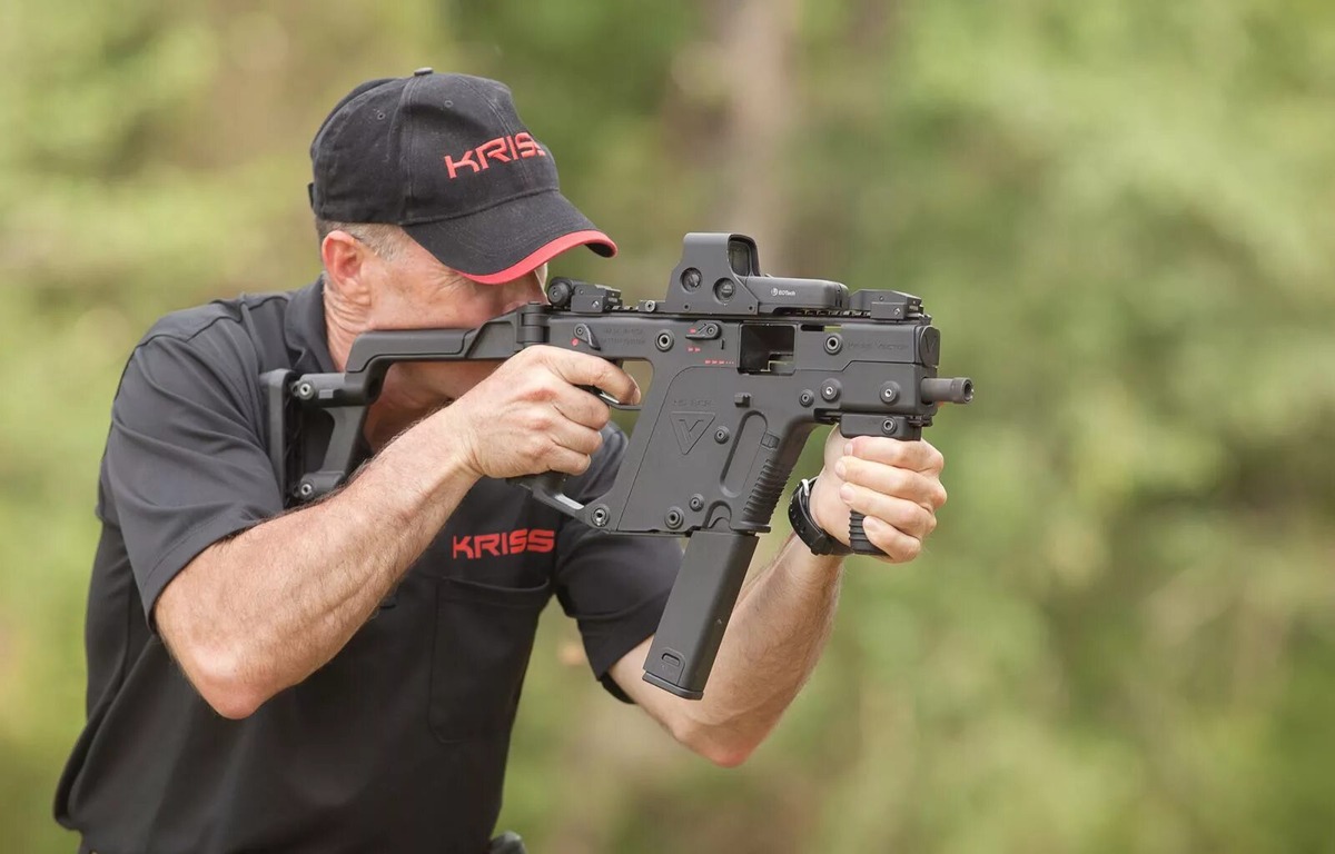 Ведение стрельбы с KRISS Vector