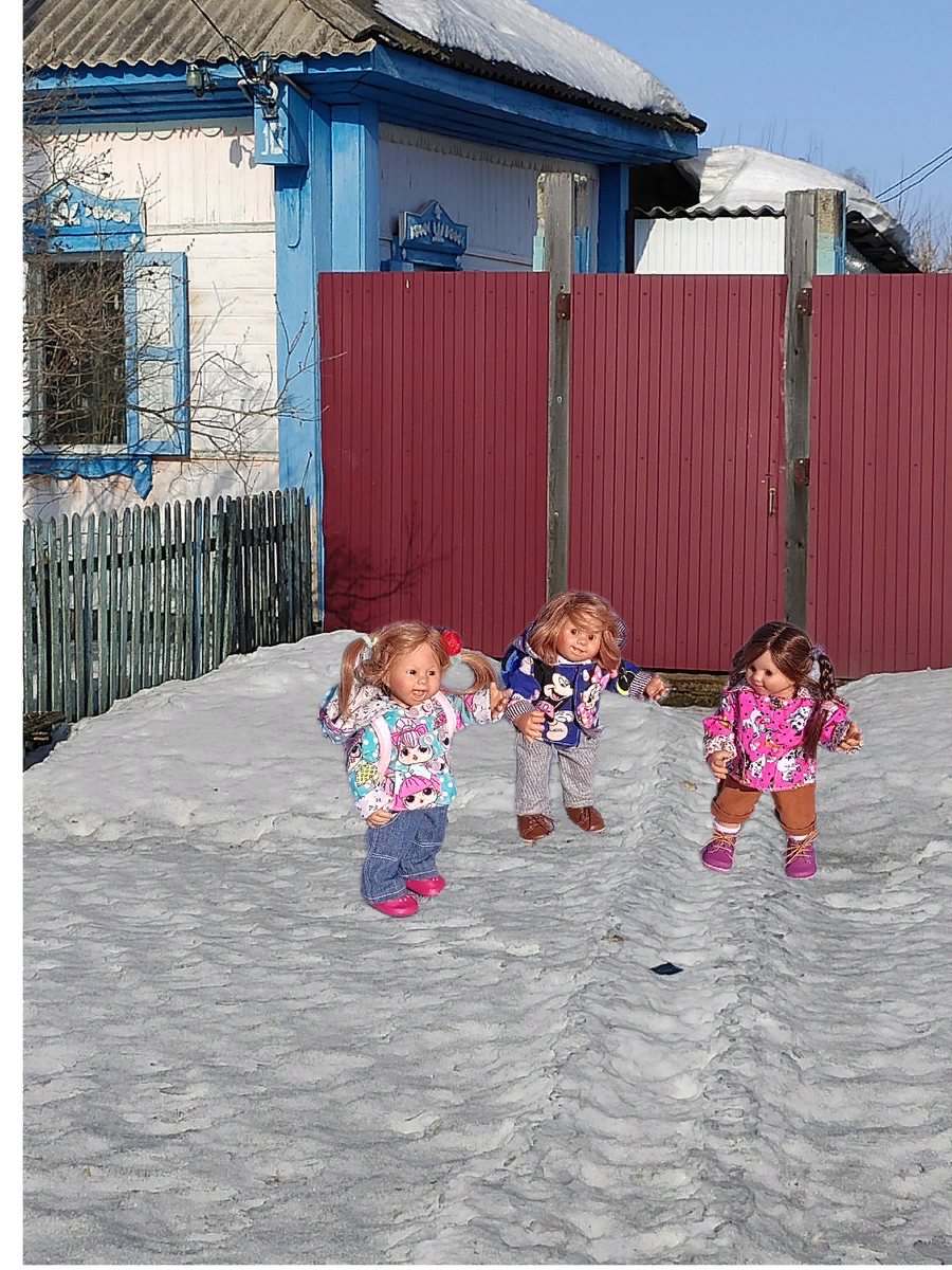 Сейчас здесь снега нет