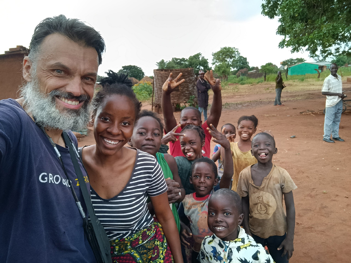 Гостеприимные африканские жители