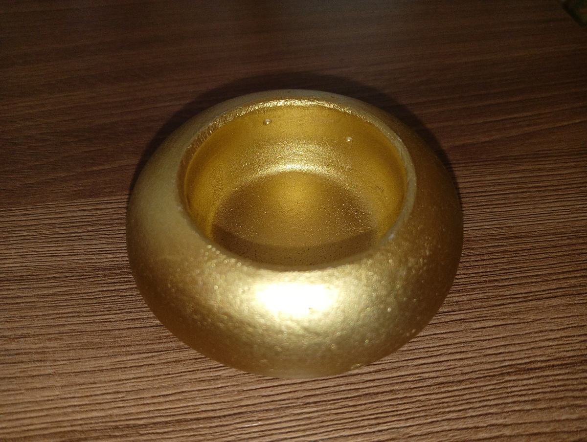 Маленький подсечник подходит отлично. Фото автора