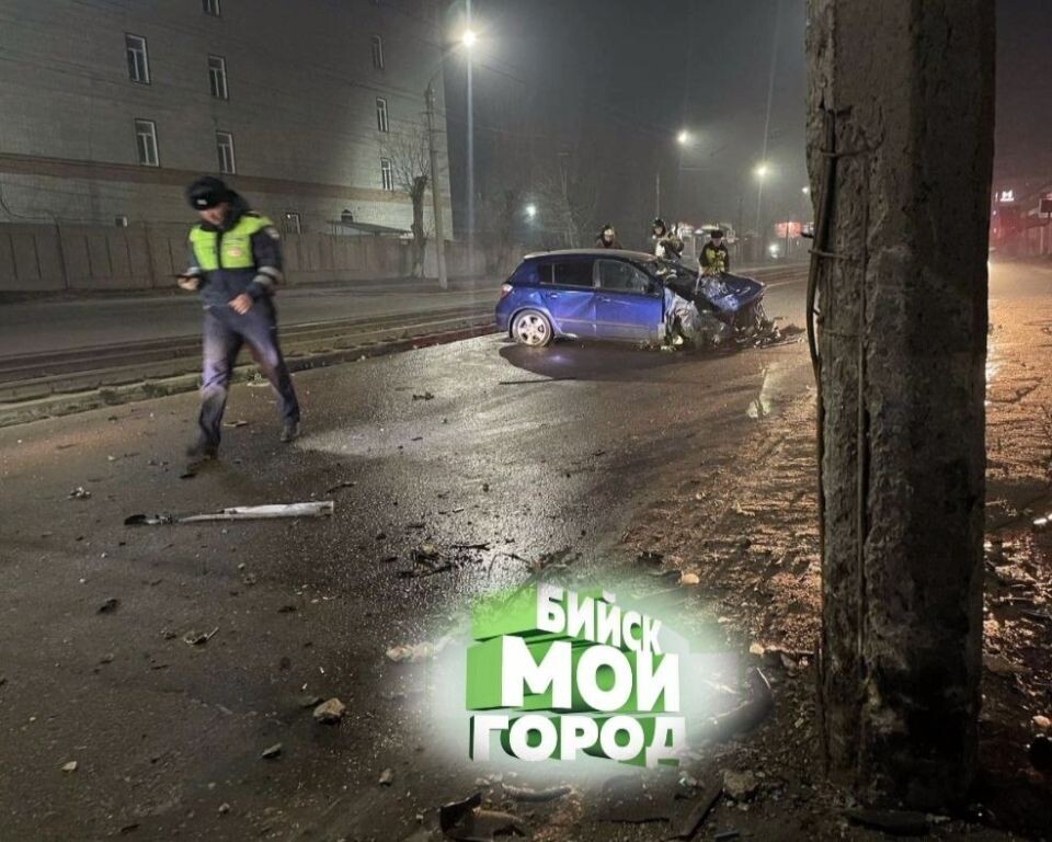   ДТП в Бийске. Источник: t.me/biworkBMG