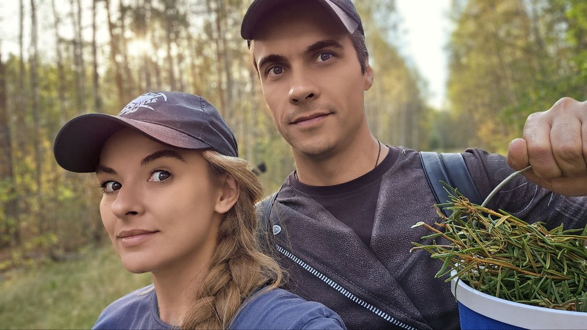 Это мы, Дима и Катя (мне 38, мужу 40, в браке 18 лет)