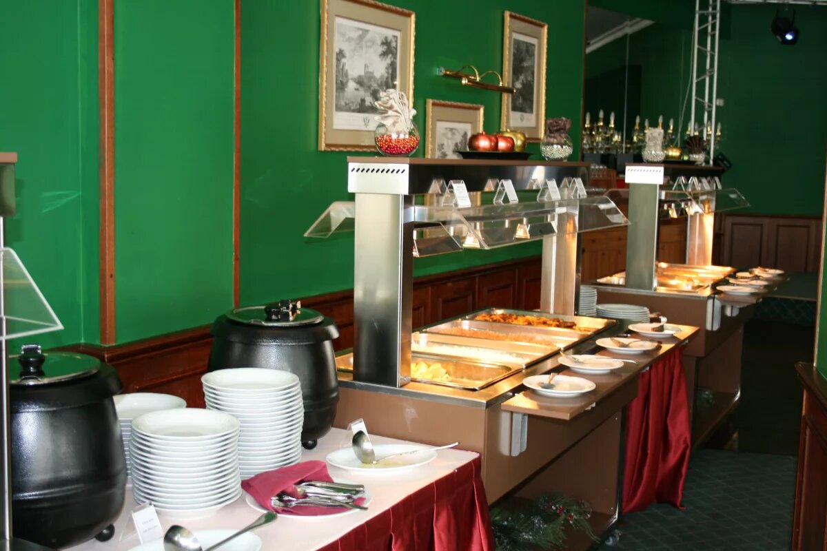    В Югре обсудили реконструкции гостиниц «На семи холмах» и «Югорская долина»