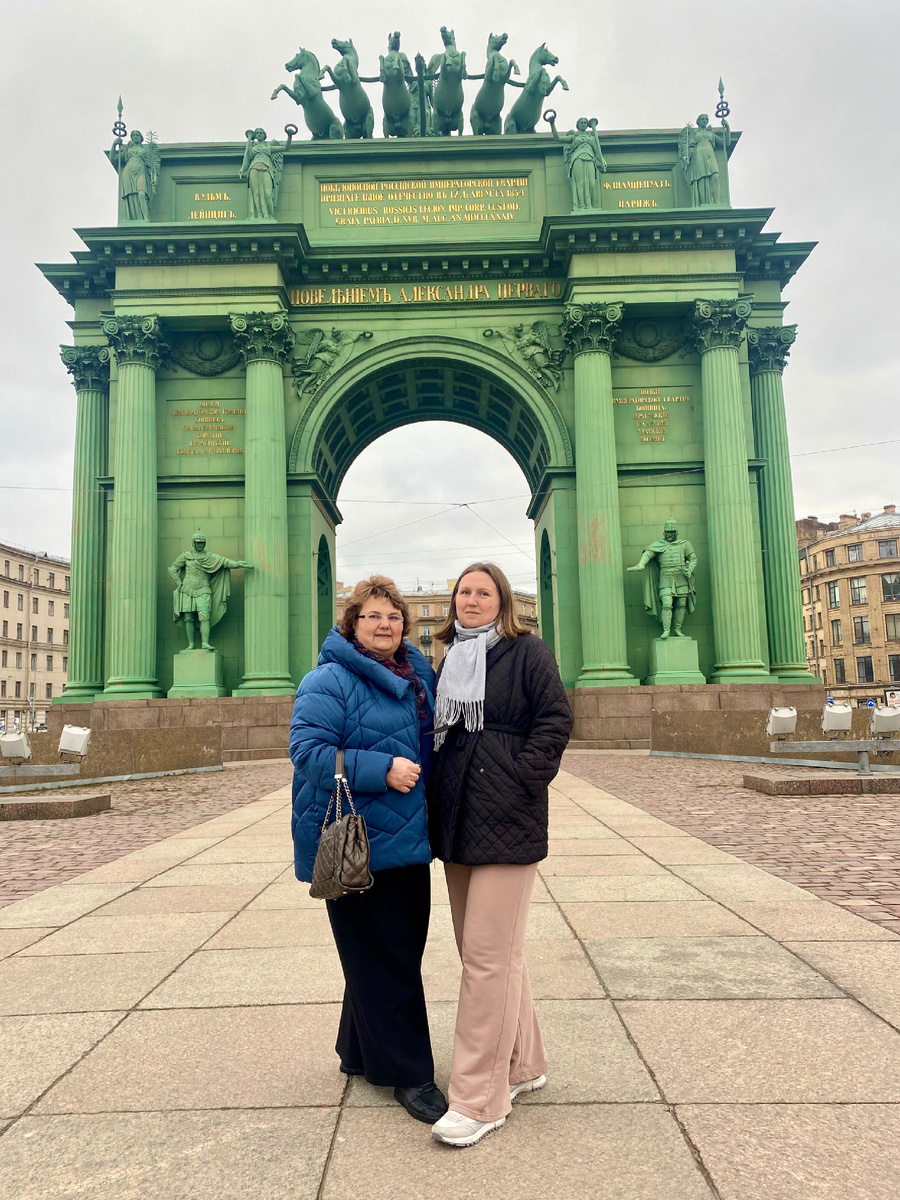 Нарвские триумфальные ворота.