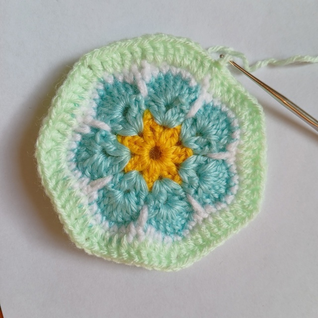 "Африканский цветок"