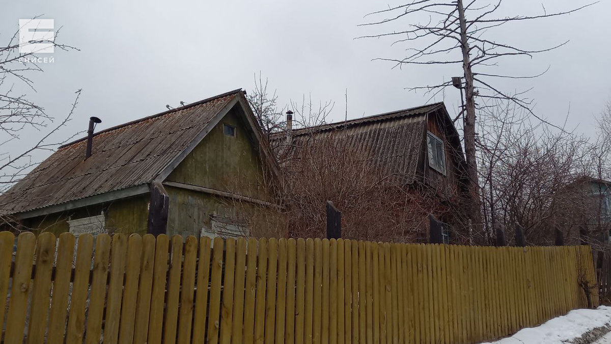     В Красноярске женщина обокрала дом, у хозяев которого хотела попросить денег