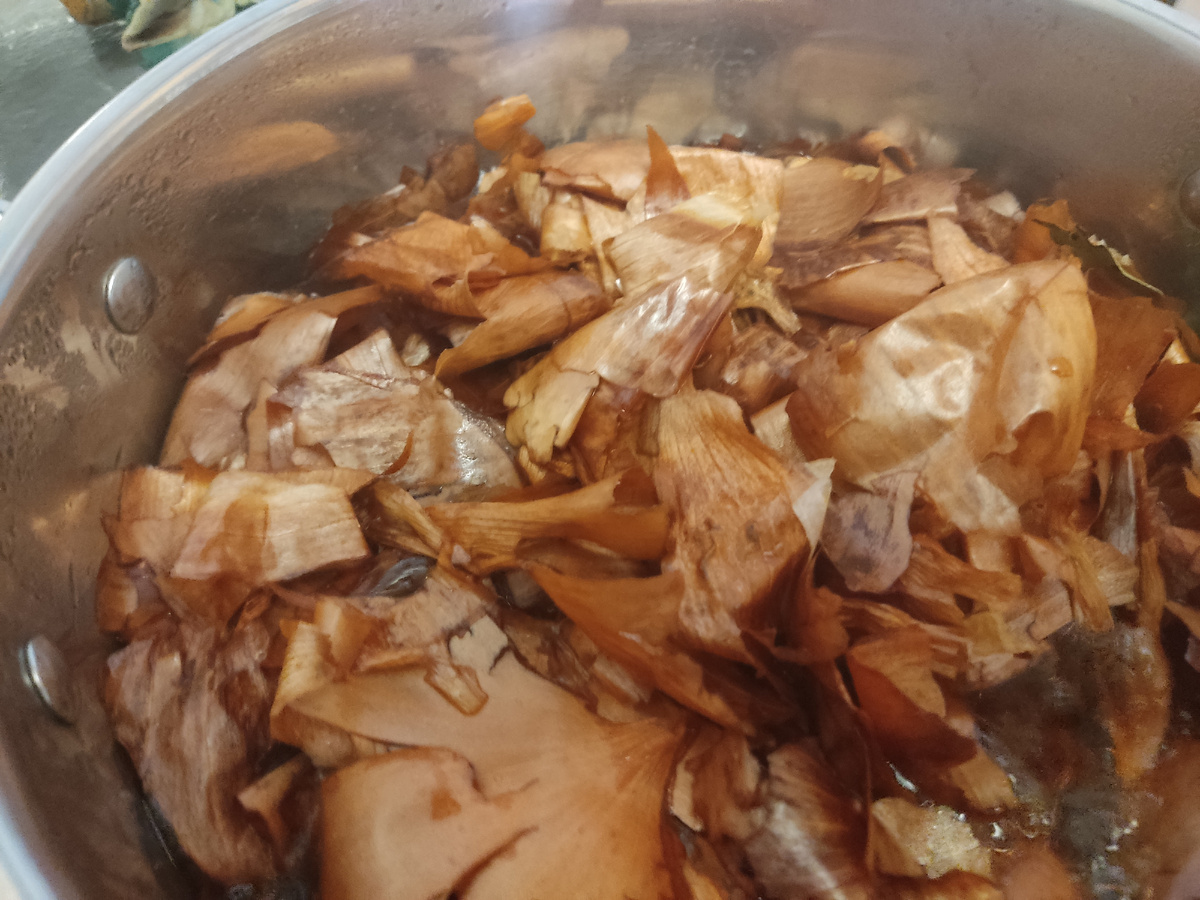 Луковая шелуха. 