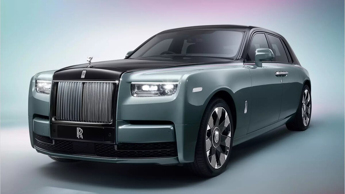 Фото: newizv.ru. ROLLS-ROYCE PHANTOM