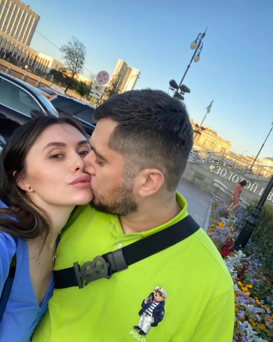   Паша Техник с бывшей женой Евой