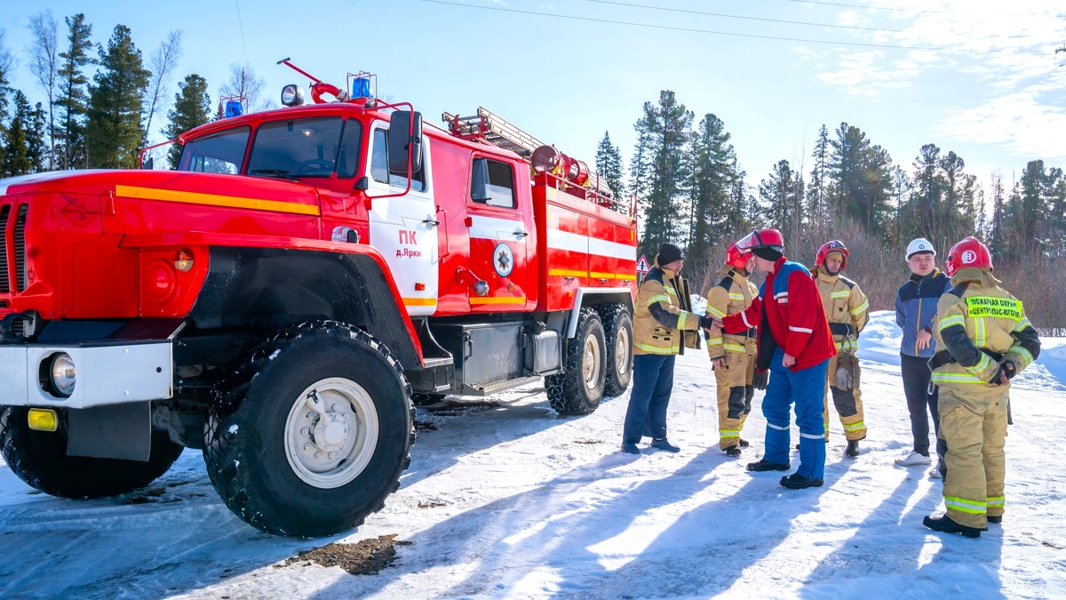    В Ханты-Мансийском районе состоялись совместные учения пожарных и энергетиков