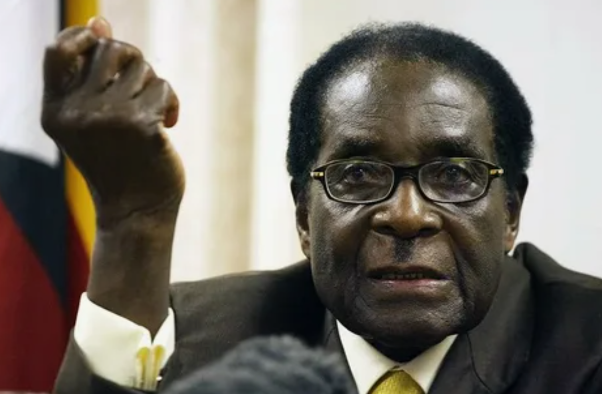 Тот самый Мугабе, который довел страну до финансового краха