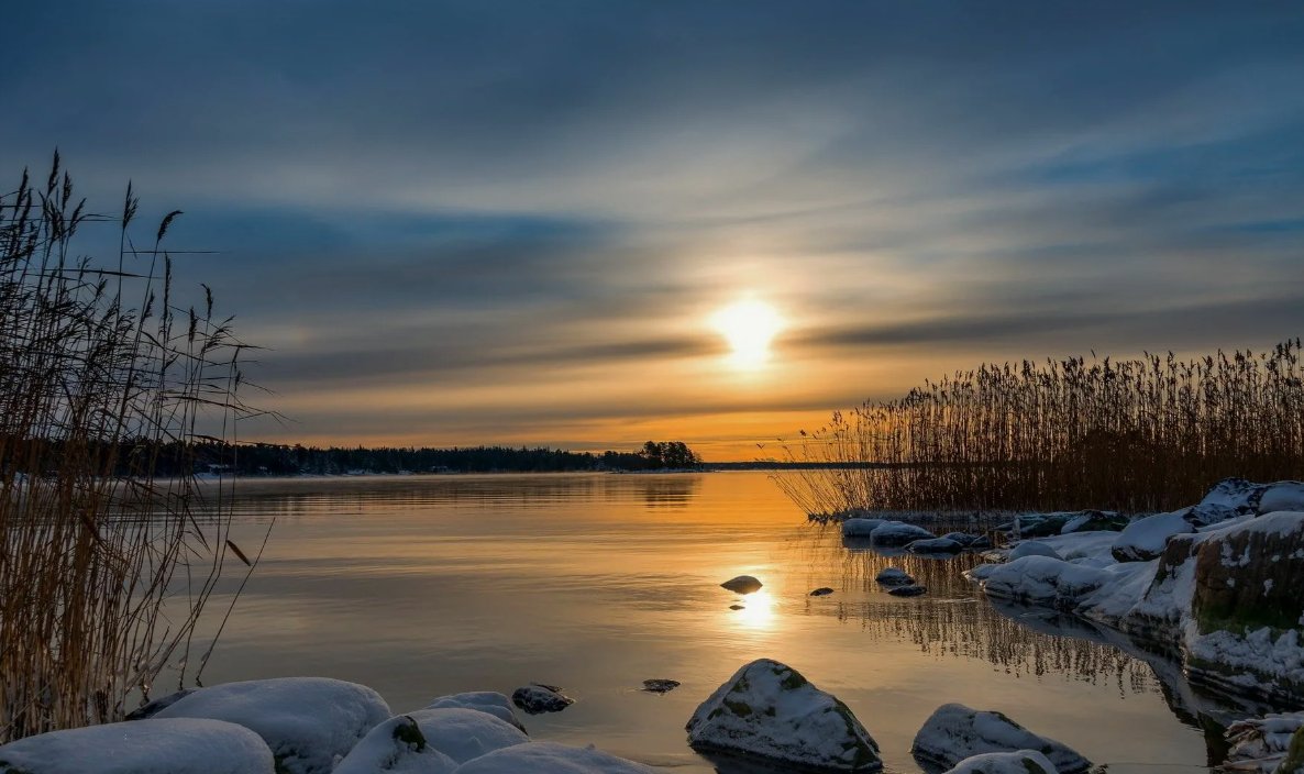 Озеро ранней весной. Источник фото ru.pinterest.com