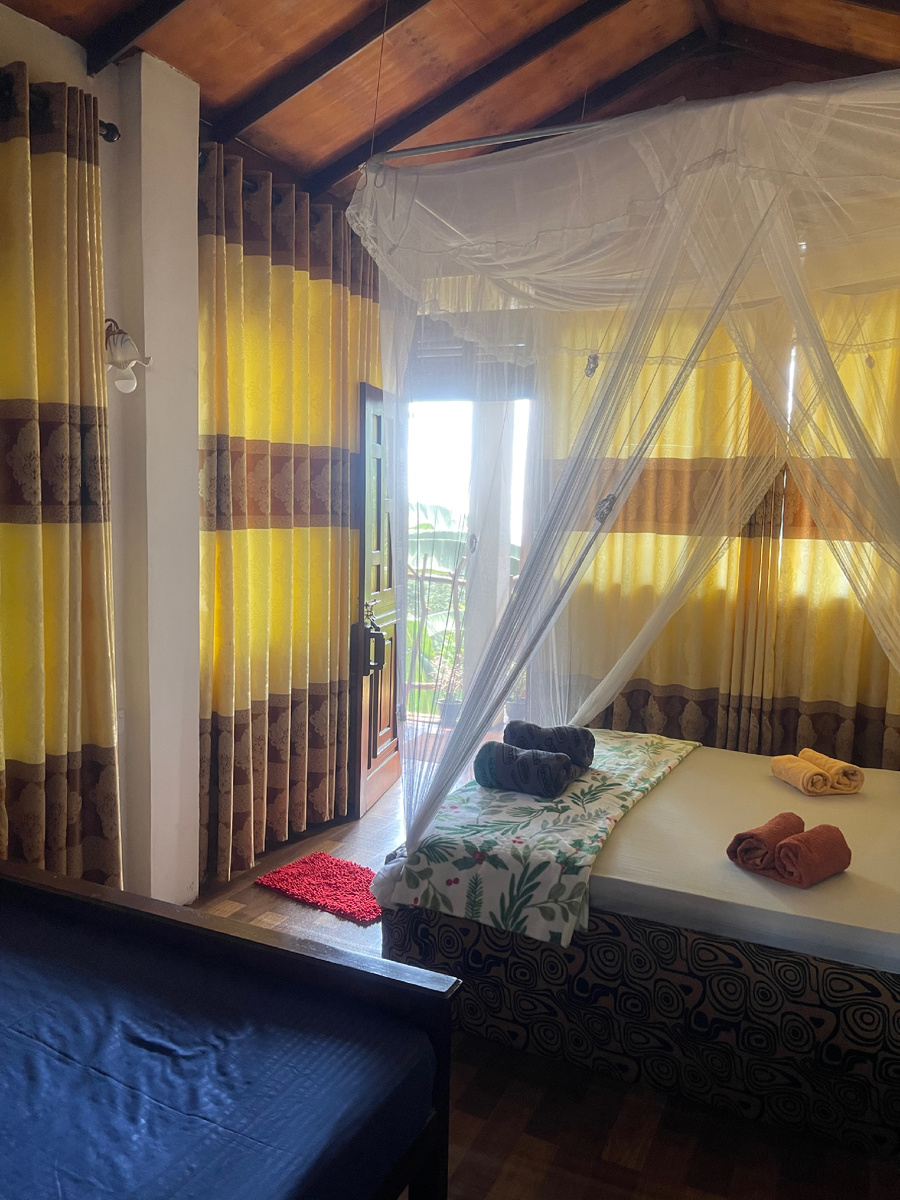 Две двуспальные кровати