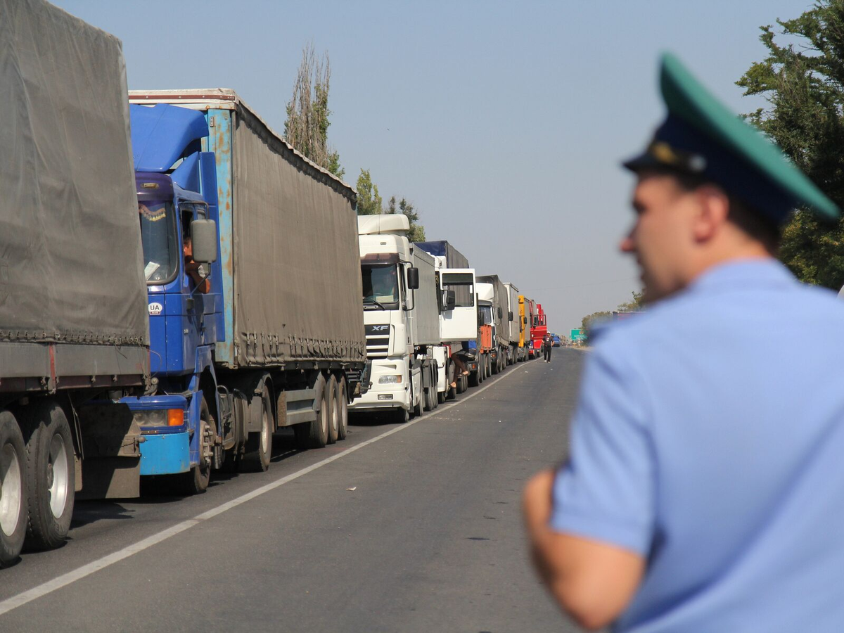 Даже при снижении курса доллара расходы на логистику и растаможку остаются высокими. 