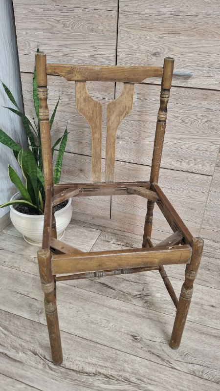 Стул фирмы ZPM Radomsko