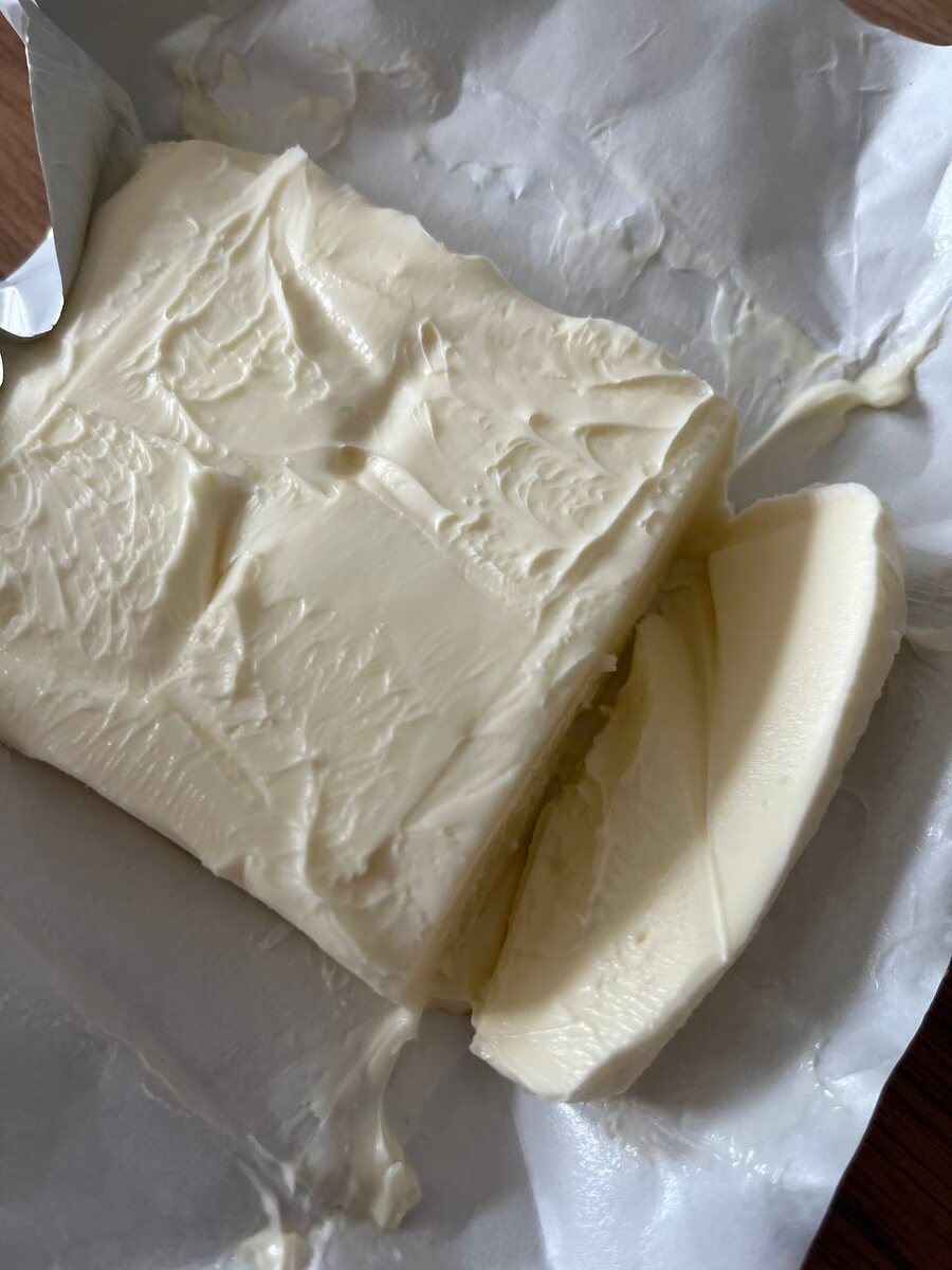 У меня масло немного подтаяло пока вез из магазина