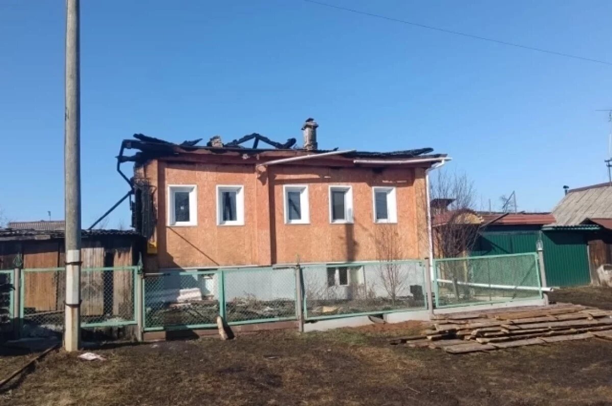    На Урале следователи выясняют обстоятельства гибели двух человек при пожаре