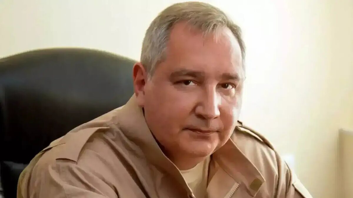    Сенатор Дмитрий Рогозин.