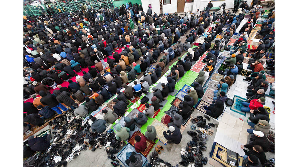 Дата празднования по светскому календарю каждый год меняется, поскольку Ураза-Байрам — лунный праздник. В этом году он наступил 30 марта..📷Фото: Марина Молдавская / Коммерсантъ