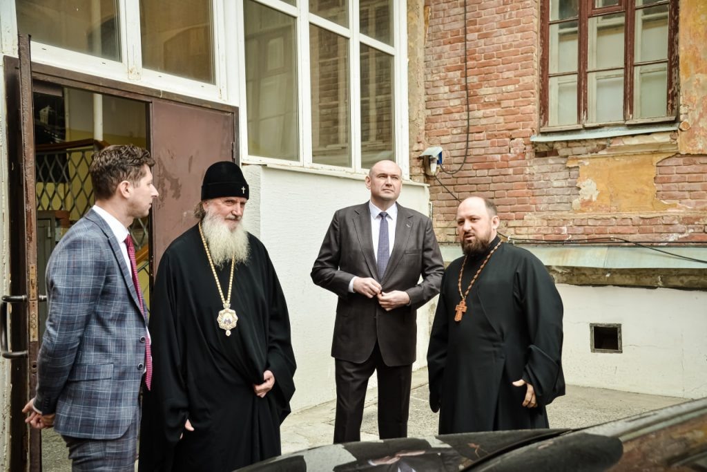    Врио губернатора Евгений Солнцев посетил Оренбургскую духовную семинарию Оренбуржье