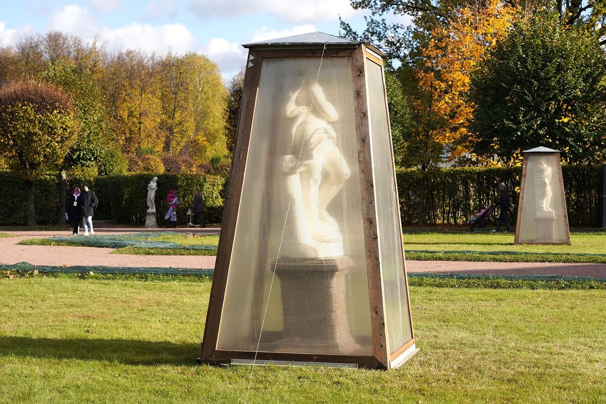    В усадьбе Кусково вновь открыли парковую скульптуру после зимнего хранения