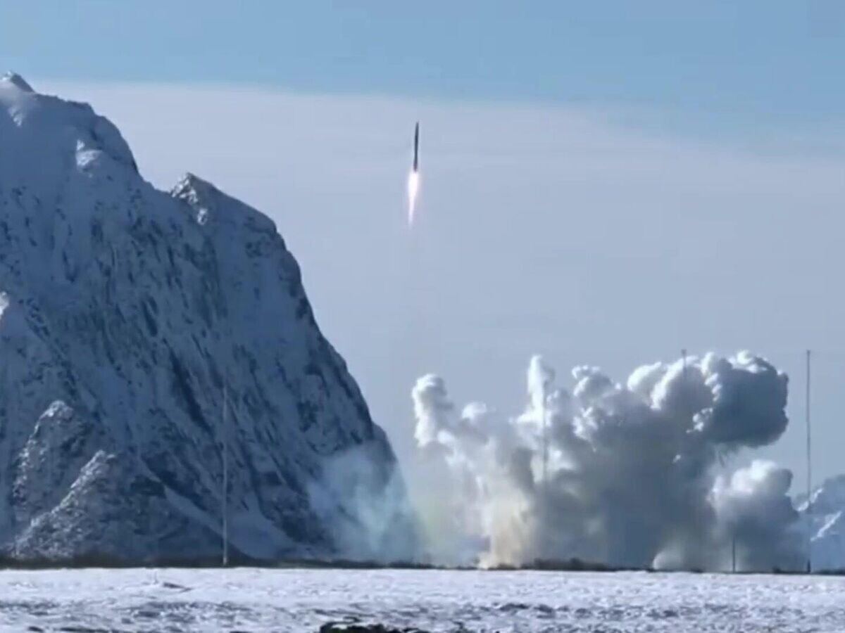    Крушение ракеты-носителя Spectrum после запуска© Isar Aerospace