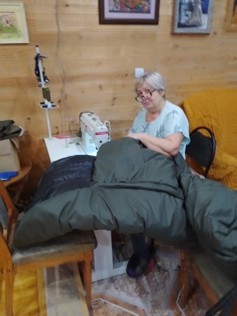    Фото добровольцев.