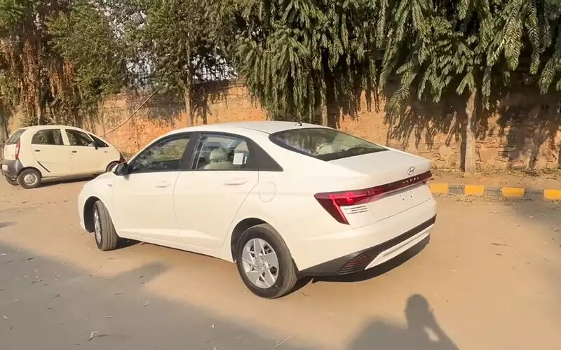    Hyundai Verna (Solaris третьего поколения)