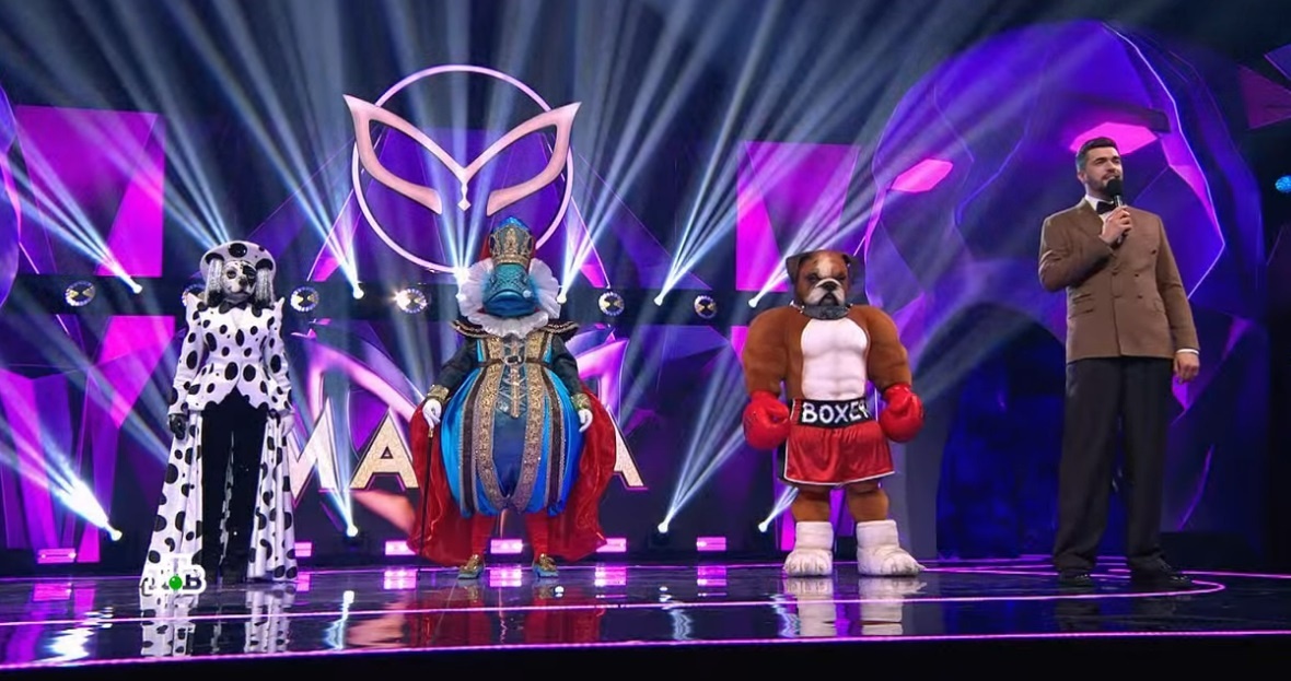 Кадр из восьмого выпуска шестого сезона Шоу Маска