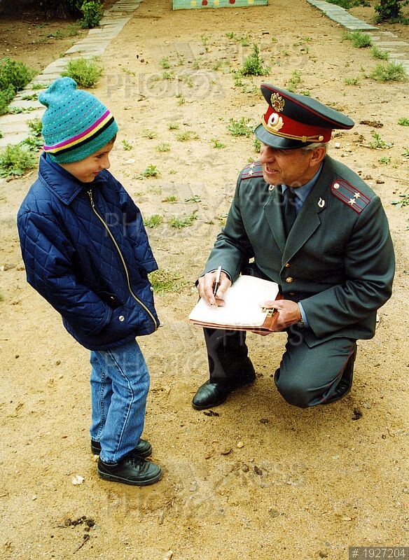 Участковый ведёт дознание