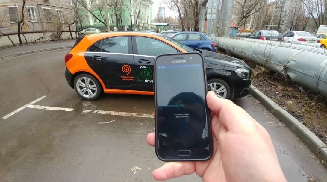 Современные технологии и каршеринговые сервисы открывают новые горизонты для путешествий по России. Теперь, чтобы отправиться в другой город, не нужно иметь свой автомобиль или тратить деньги на дорогостоящую аренду с возвратом в исходную точку.

Сервис «Делимобиль» запустил тариф «Межгород», который позволяет арендовать машину в одном городе, а оставить её в другом — без дополнительных комиссий.