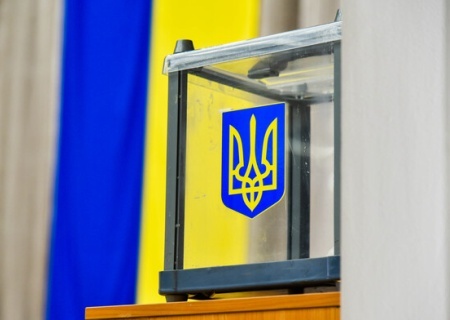    Выборы на Украине формально не объявлены, но подготовка идёт полным ходом. Зеленский лично распорядился