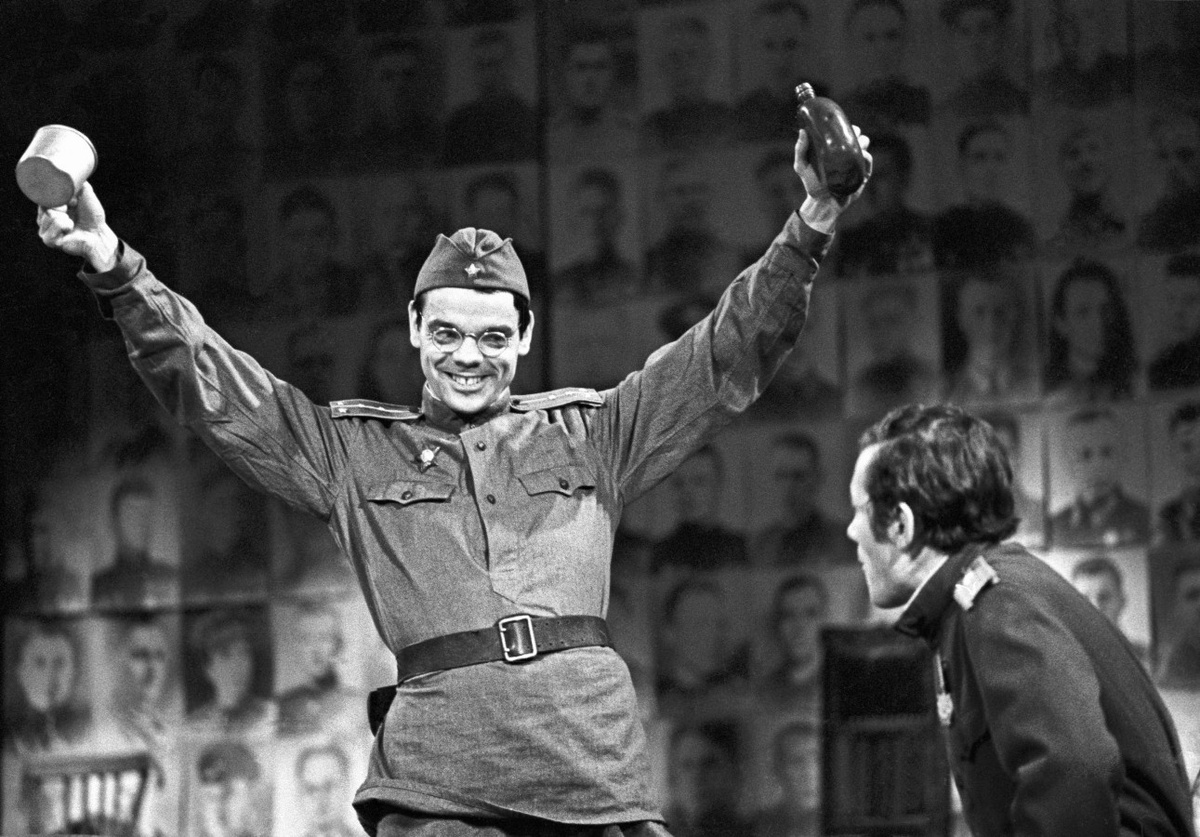 Константин Райкин...
