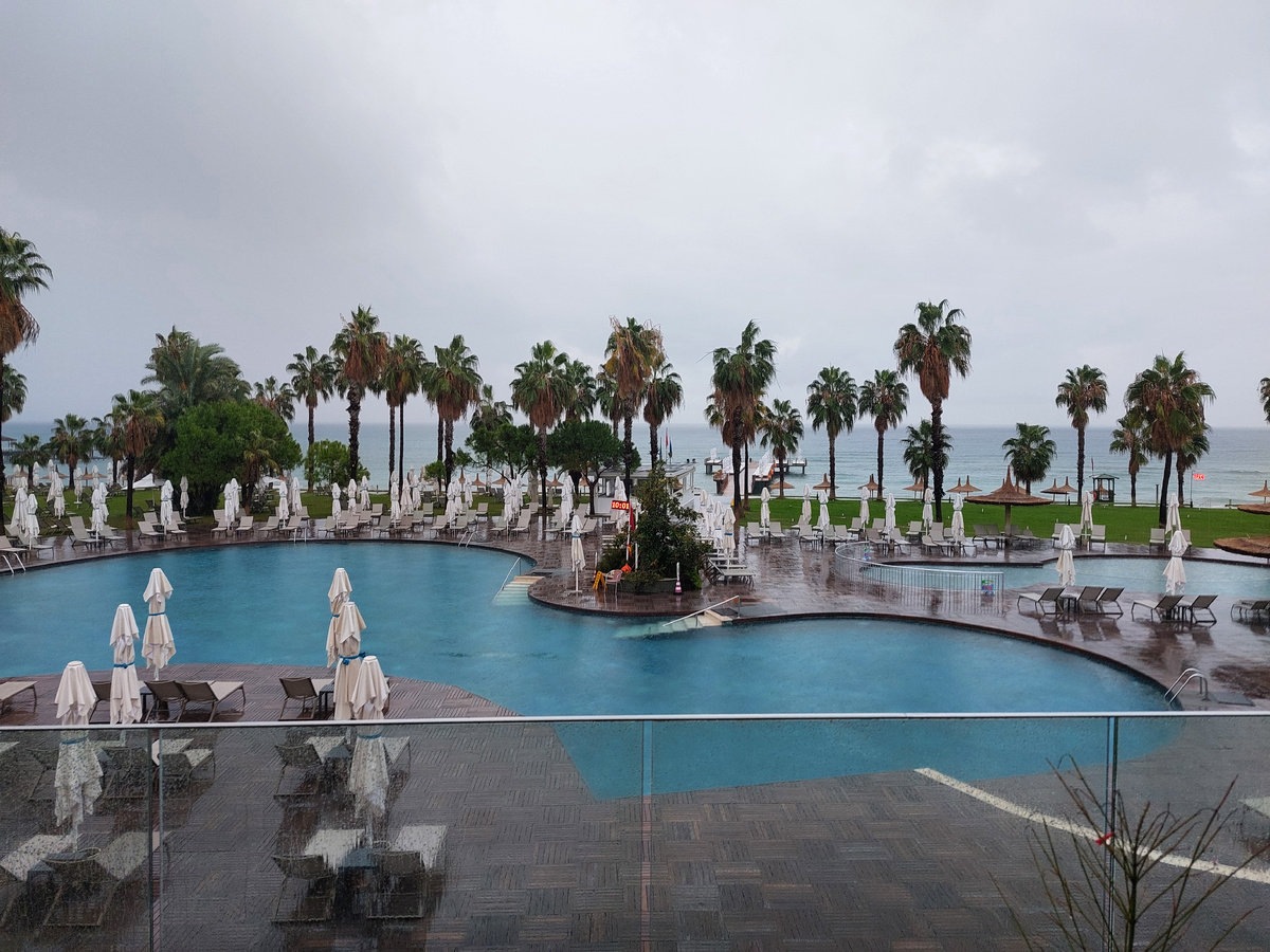 Вид на пляжную зону отеля Вояж Соргун