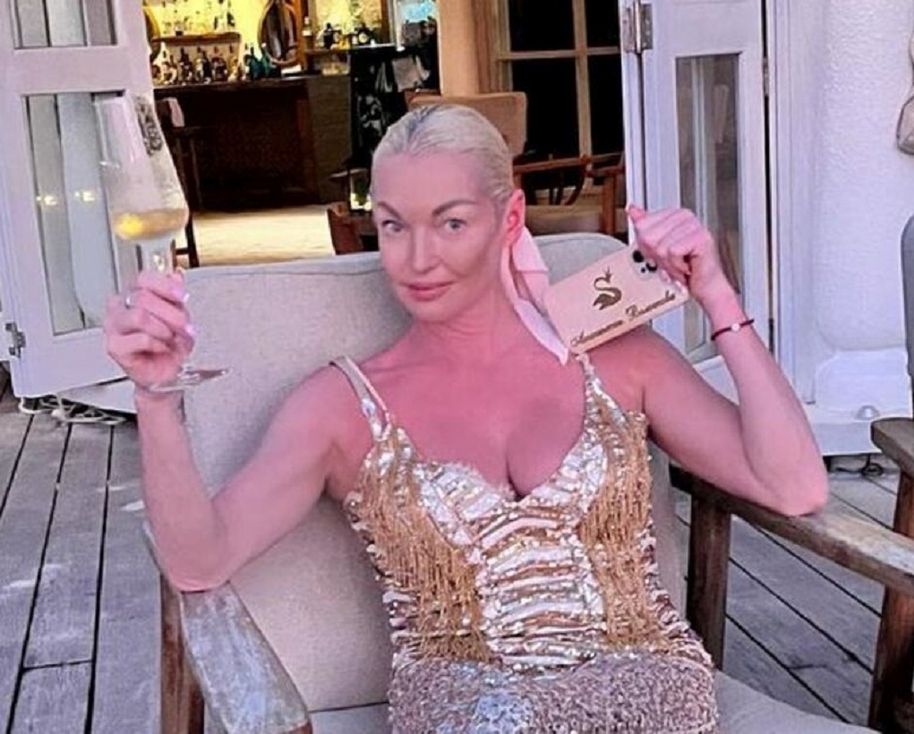 Анастасия Волочкова сама взялась за организацию свадьбы. Фото: социальные сети.