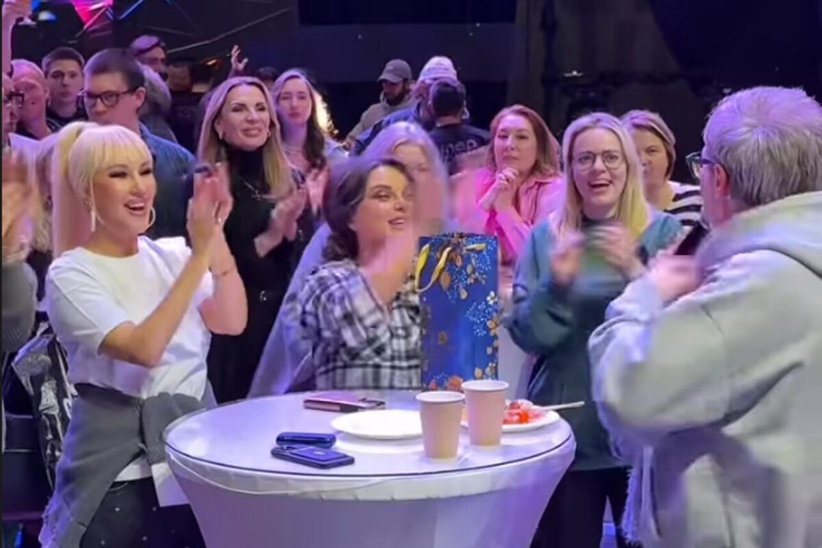    Закулисье "Суперстар". соцсети